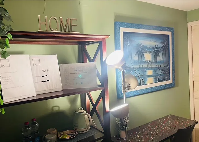 Bed & Breakfast Jenny House 3*